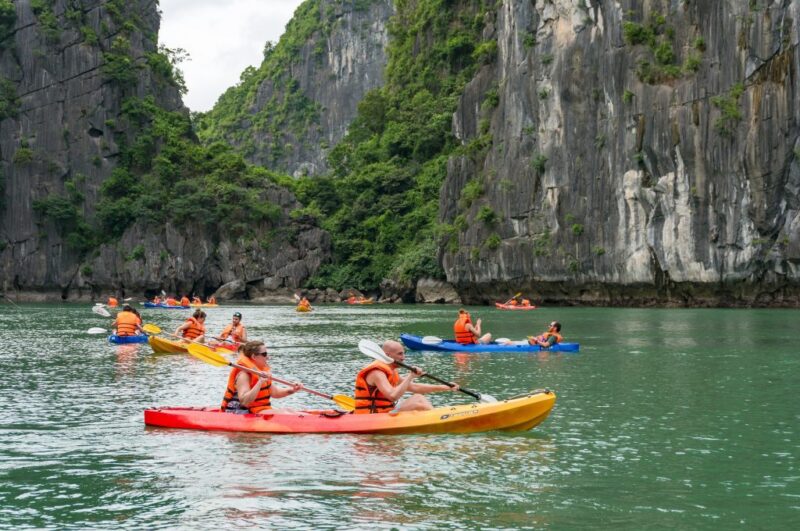 Tour tham quan Vịnh Hạ Long trong ngày