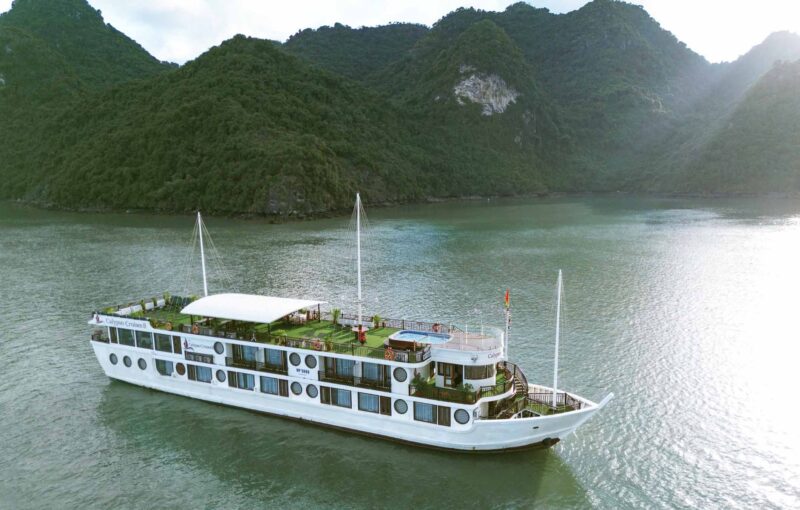 Du Thuyền 4* Calypso Cruise Vịnh Lan Hạ