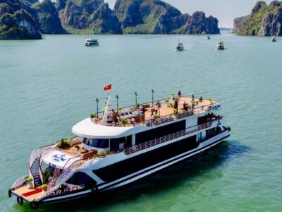 Tour Du thuyền Black Pearl thăm Vịnh Hạ Long trong ngày