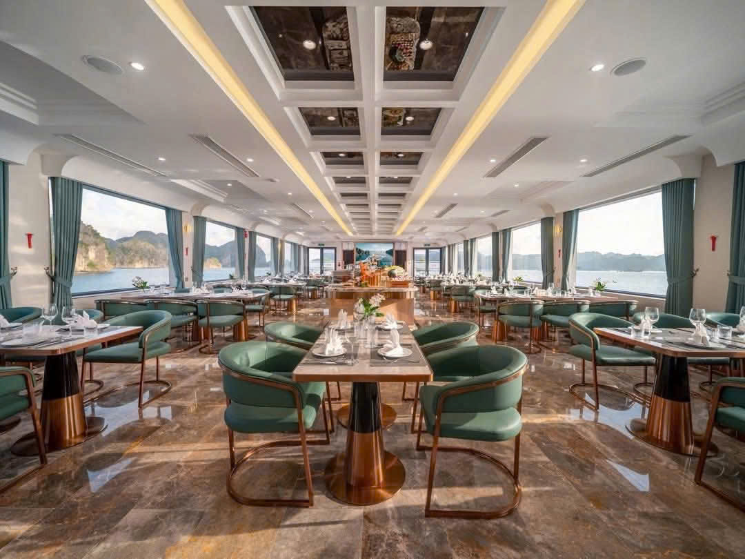 Du thuyền Leona Cruise Hạ Long tham quan Vịnh trong ngày Du thuyền Leona Cruise Hạ Long tham quan Vịnh trong ngày