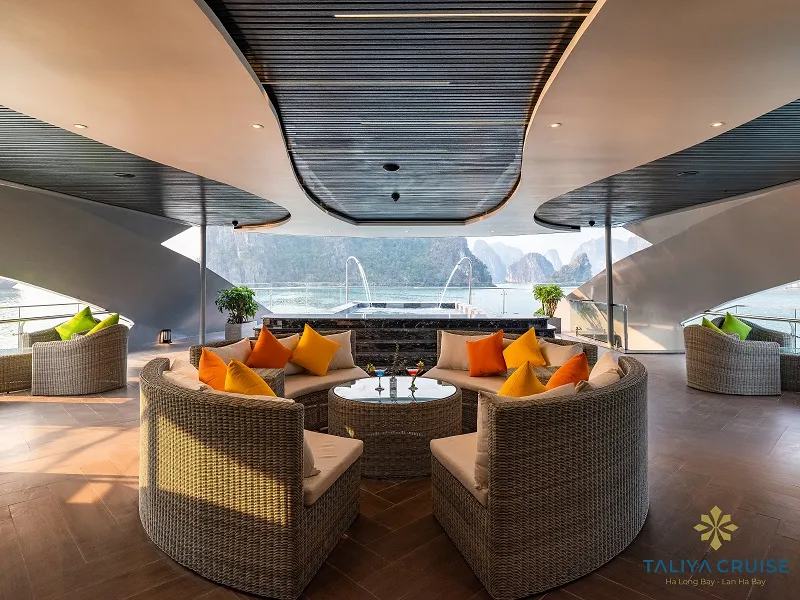 Du thuyền Taliya Cruise lịch trình thăm Vịnh Lan Hạ trong ngày Du thuyền Taliya Cruise lịch trình thăm Vịnh Lan Hạ trong ngày