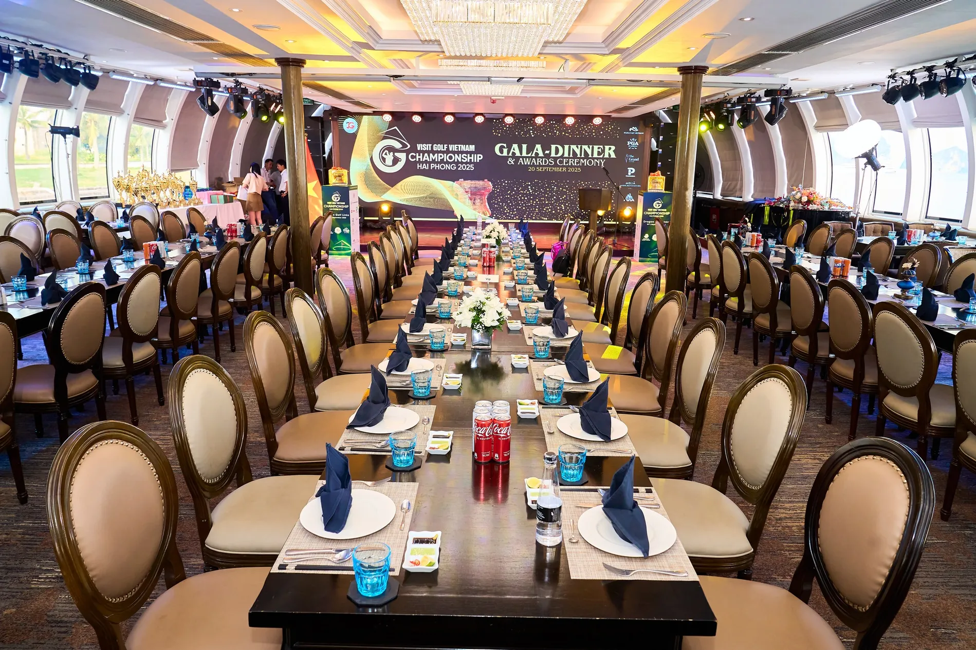 Du thuyền Paradise Delight lịch trình đi trong ngày Du thuyền Paradise Delight lịch trình đi trong ngày