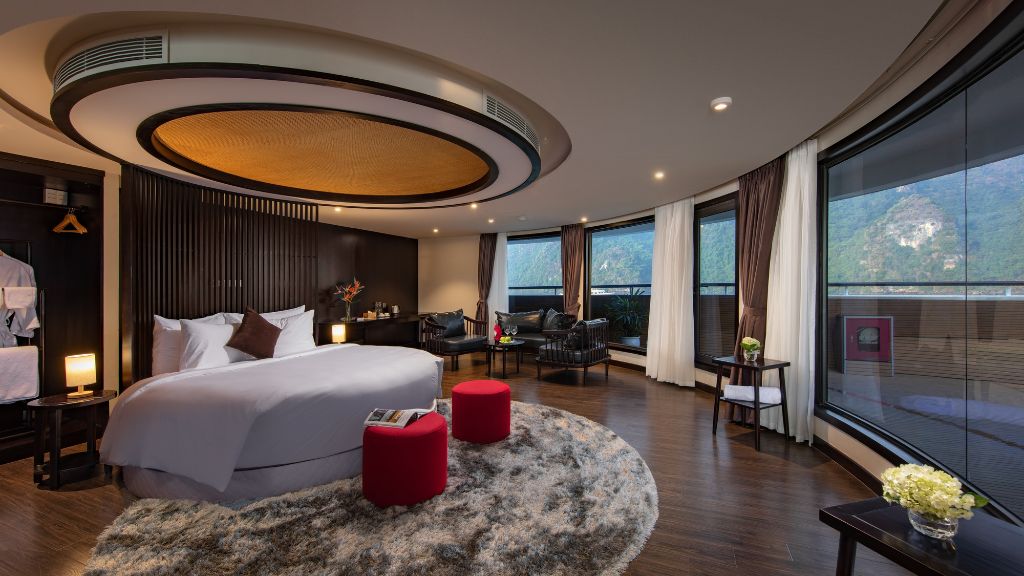 Du thuyền Scarlet Pearl Lan Hạ Du thuyền Scarlet Pearl Lan Hạ